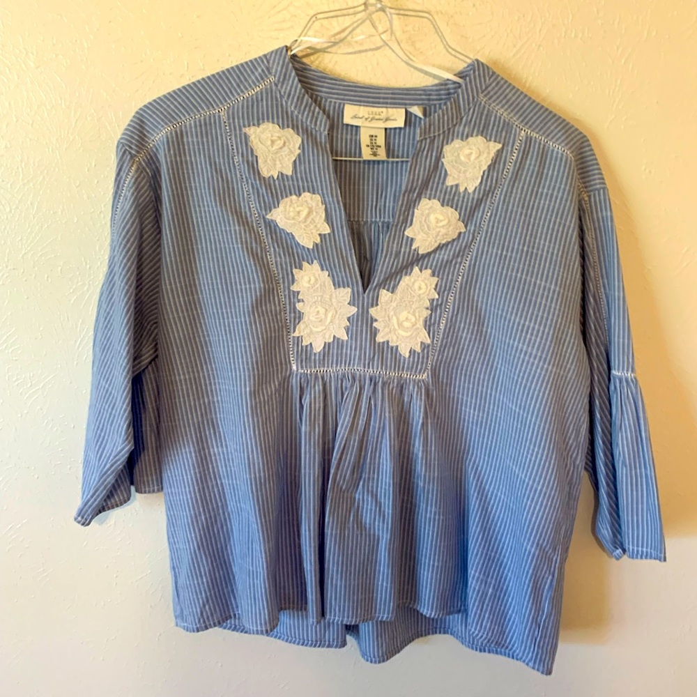 Women’s pull over shirt from H&M